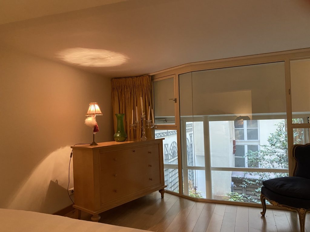 LOU_CHAMBRE160_FENETRE