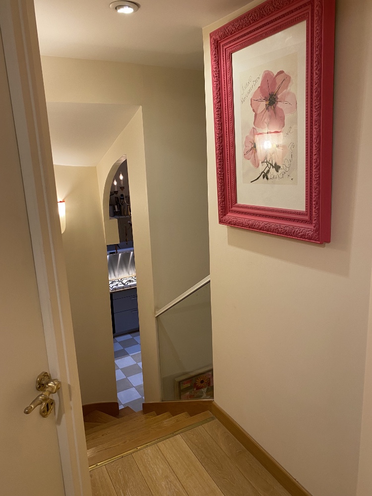 LOU_ESCALIER_CUISINE